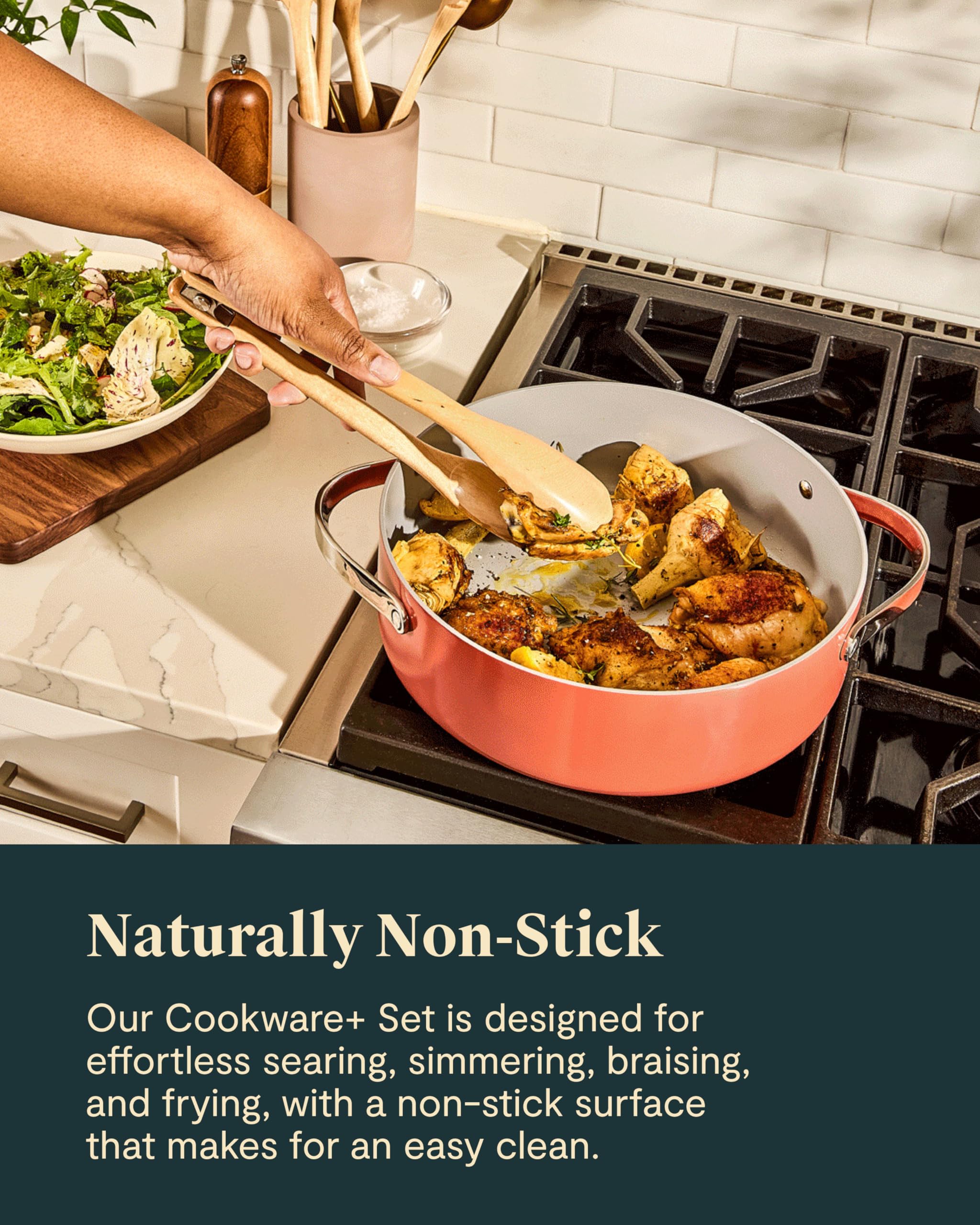 Collection Cookware+ Caraway — Petite Cooker, Poêle wok, Rondeau, Faitout — 3 couvercles et organiseur — Crème